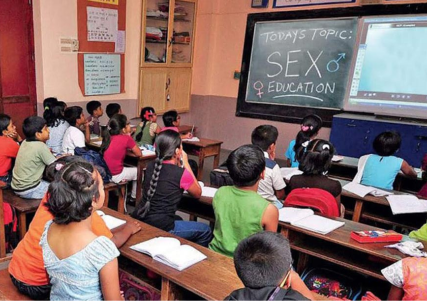 भारत में व्यापक तौर ‘सेक्सुअलिटी’ शिक्षा: सांस्कृतिक संवेदनाओं को समझते हुए इन्हें लागू करने की चुनौतियां!  